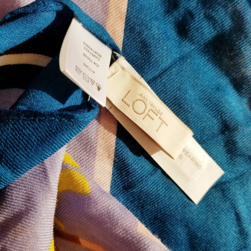 Ann Taylor Loft Fox Rabbit Floral Scarf Shawl - Picture 5 of 6